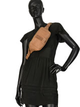 Sac Banane Natte Cuir Etrier Marron natte ENTT10-vue-porte