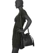 Medium Bucket Bag Wellington Leather Etrier Black wellington EWEL01-vue-porte