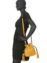 Bucket Bag S Wellington Leder Etrier Geel wellington EWEL02-vue-porte