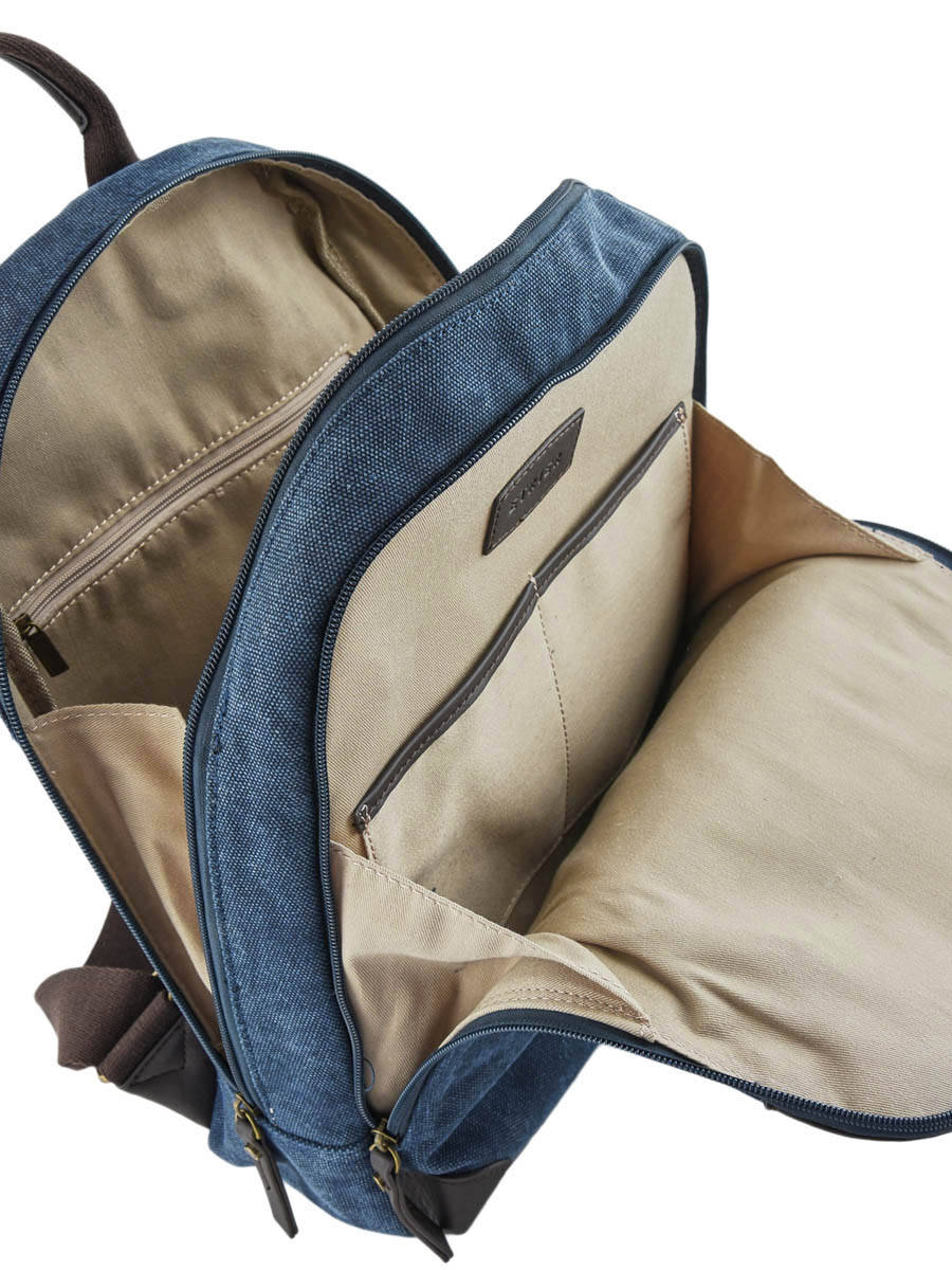 backpack with compartments