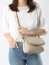 Medium Leather Tradition Crossbody Bag Etrier Beige tradition ETRA059M-vue-porte