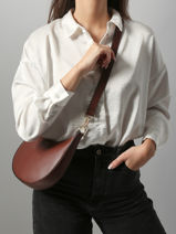 Sac Bandoulière S Tradition Cuir Etrier Marron tradition ETRA102S-vue-porte