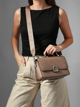 Cross Body Tas M Altesse Leder Etrier Bruin altesse A10109-vue-porte