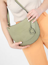Sac Bandoulire Tradition Cuir Etrier Vert tradition EHER024L-vue-porte
