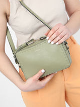 Sac Bandoulire Tradition Cuir Etrier Vert tradition EHER023M-vue-porte