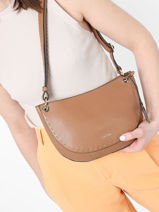 Medium Leather Shoulder Bag Tradition Etrier Brown tradition EHER024M-vue-porte